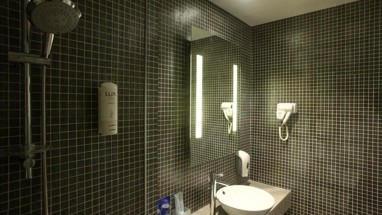 Holiday Inn Express Shanghai Gongkang By Ihg Zewnętrze zdjęcie